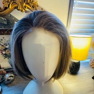 JB Extension Khloe Bright Hazlenut bob wig